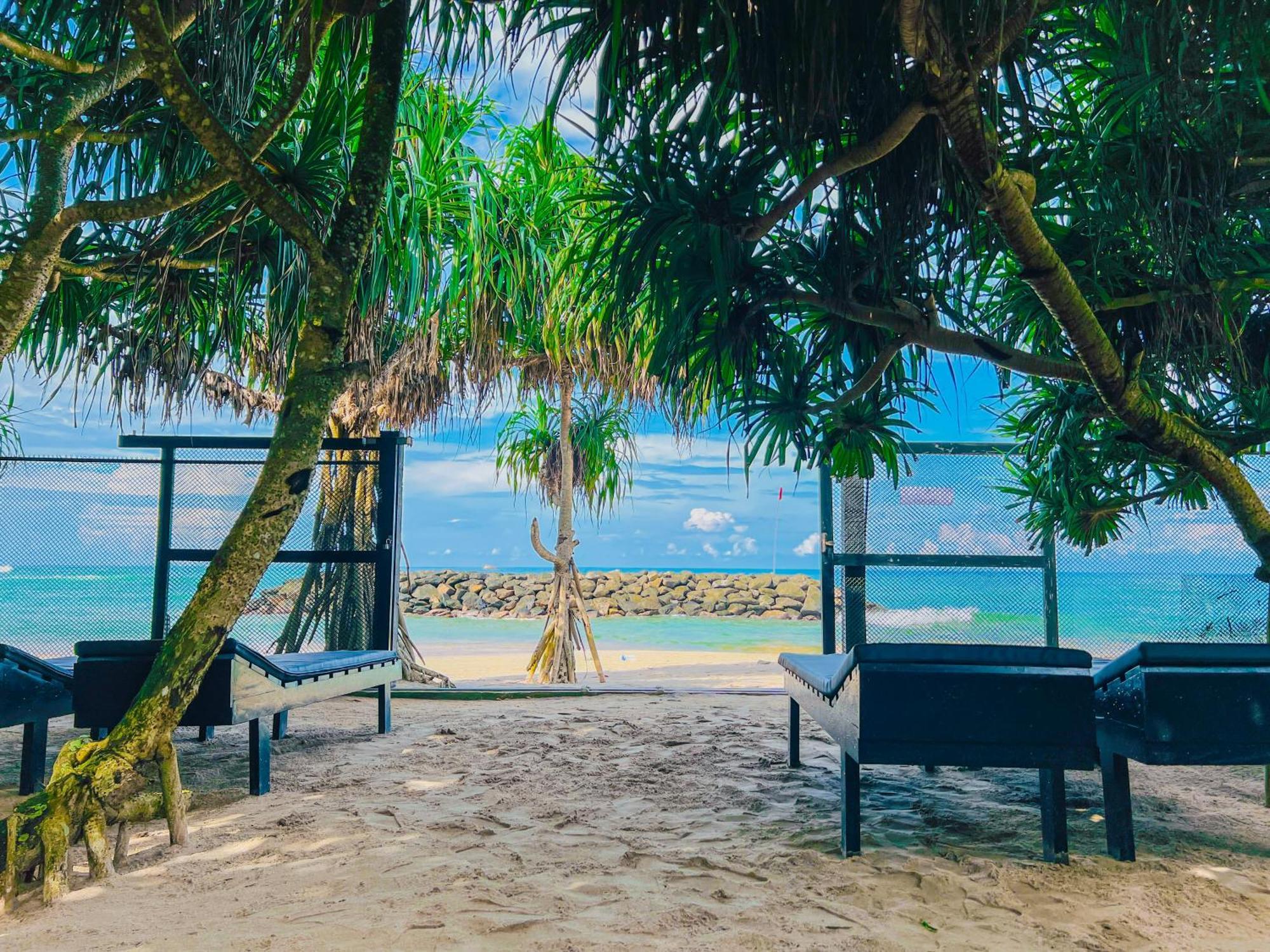 Sea Shell Villa Hikkaduwa 2 Separate Cabanas Ocean Front Villa エクステリア 写真