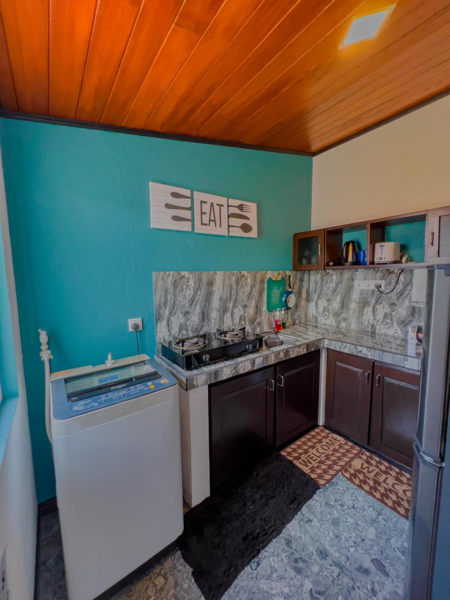 Sea Shell Villa Hikkaduwa 2 Separate Cabanas Ocean Front Villa エクステリア 写真